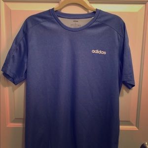 🌈🌈🌈Men’s adidas Climalite shirt